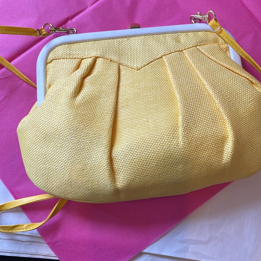 Vintage Yellow Clutch | Made in Italy | Elegant Evening Bag - Picture 3 of 13